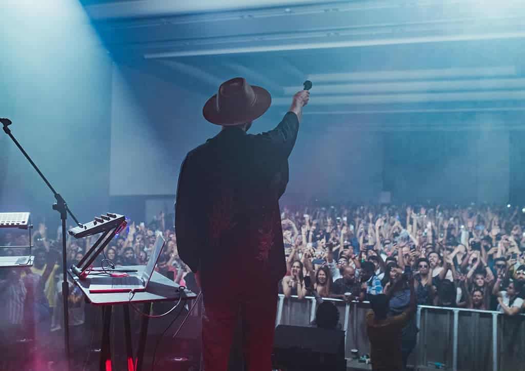 monolink konser veriyor