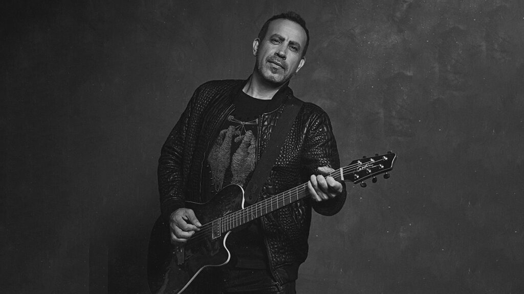 Haluk Levent