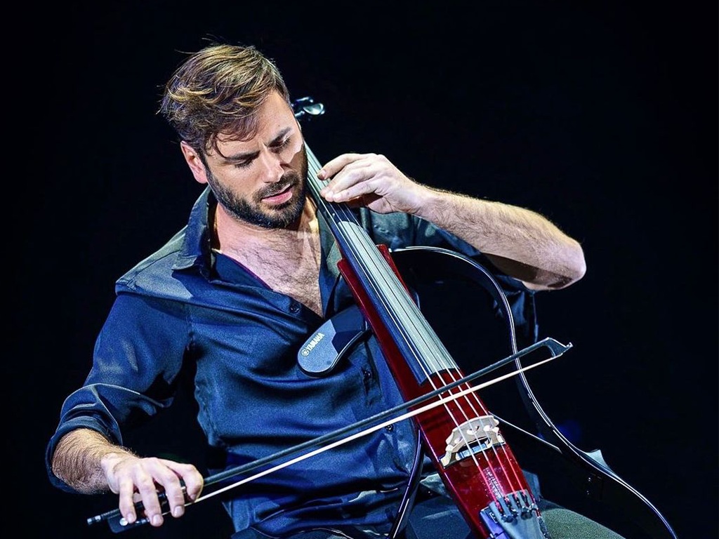 Hauser’in Solo Müzik Kariyeri